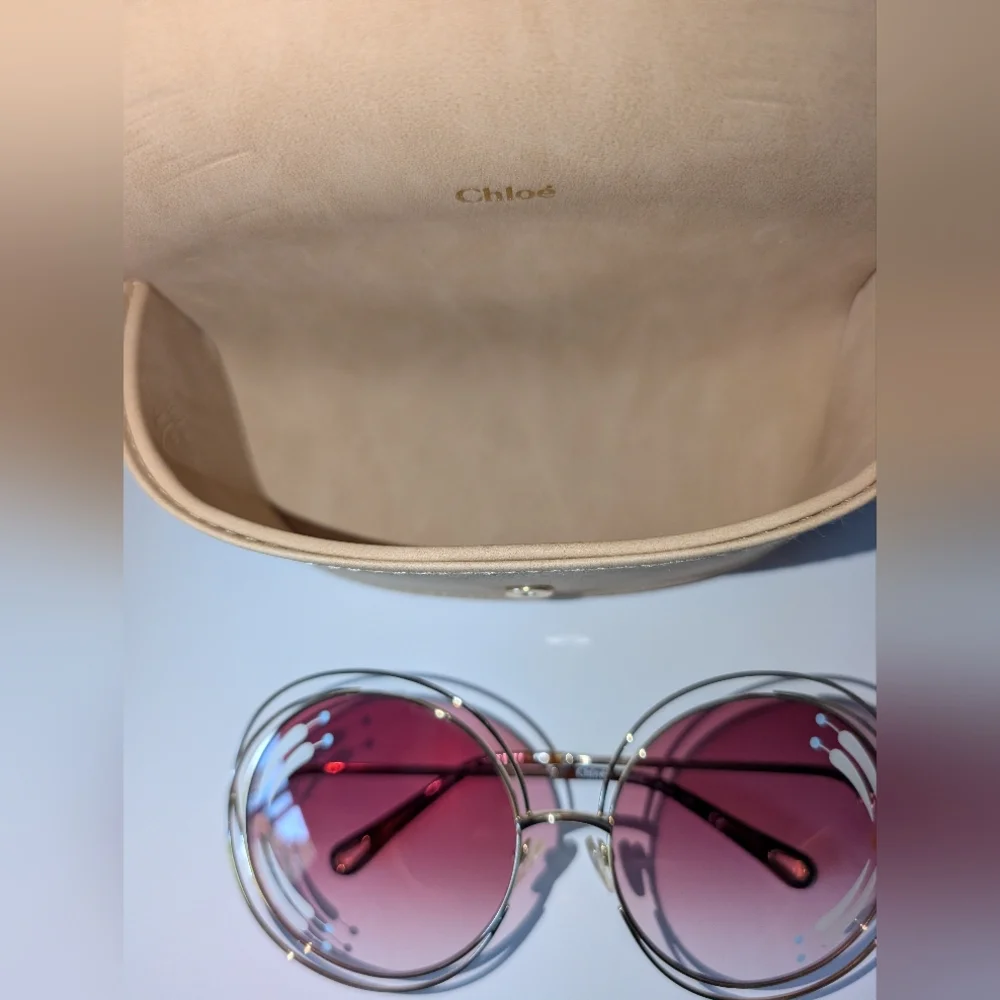 Chloe Oversized Gold Frame Sunglasses with Pink Gradient Lenses